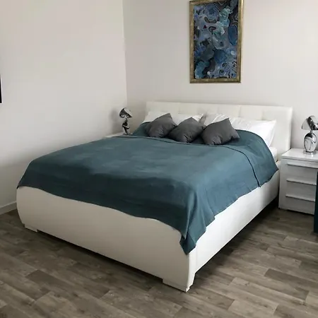 Apartman X28 Mikulov Exterior photo