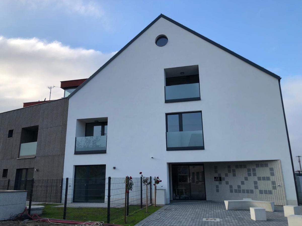 X28 * Mikulov