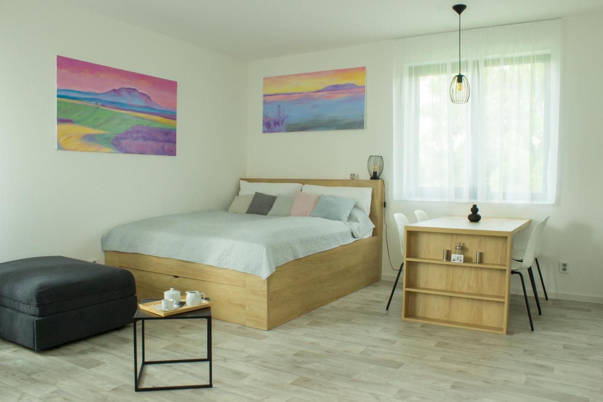 Apartment X28 *