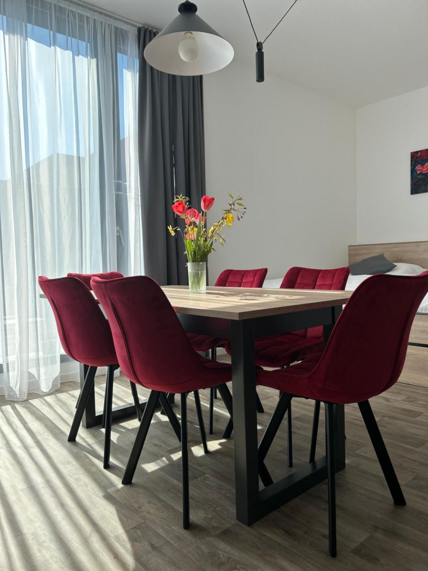 X28 Apartment